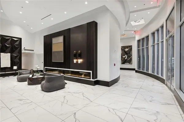 $2,950 | 400 West Peachtree Street Northwest, Unit 3511, Atlanta, GA 30308