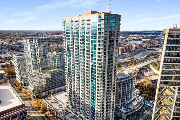 $2,950 | 400 West Peachtree Street Northwest, Unit 3511, Atlanta, GA 30308