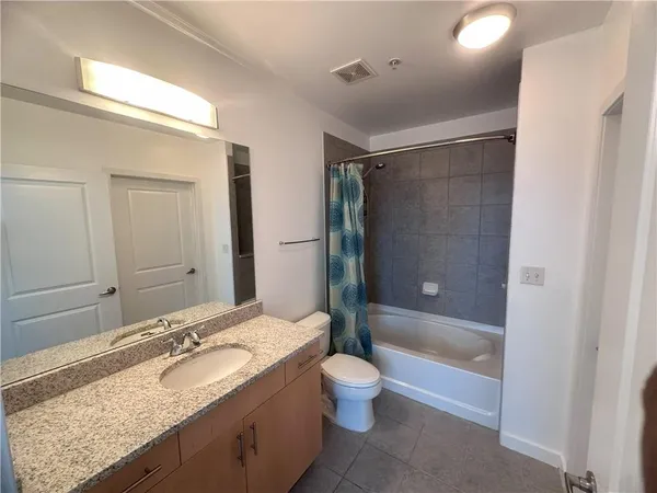 $2,950 | 400 West Peachtree Street Northwest, Unit 3511, Atlanta, GA 30308