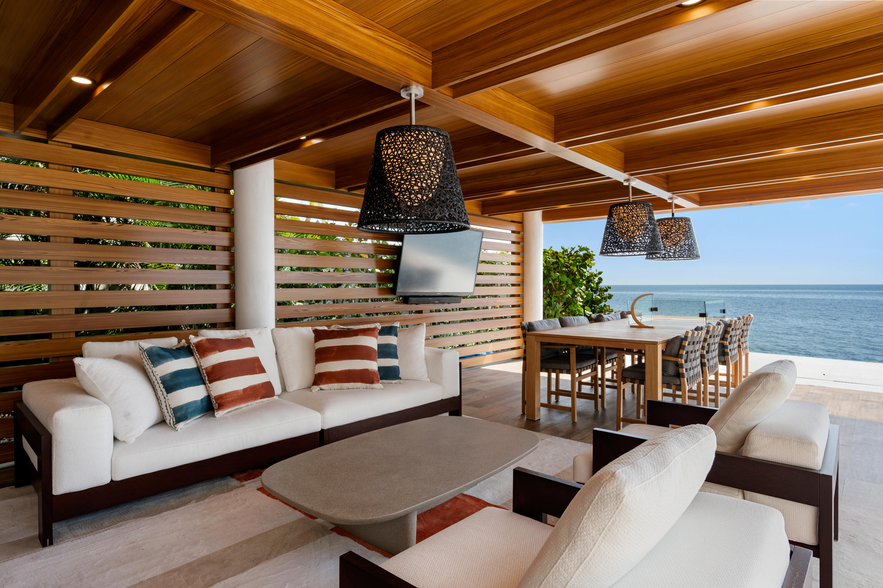 555 Ocean Cay Key Largo, FL 33037 - Photo 33 of 46 a outdoor living space with patio furniture and a potted plant