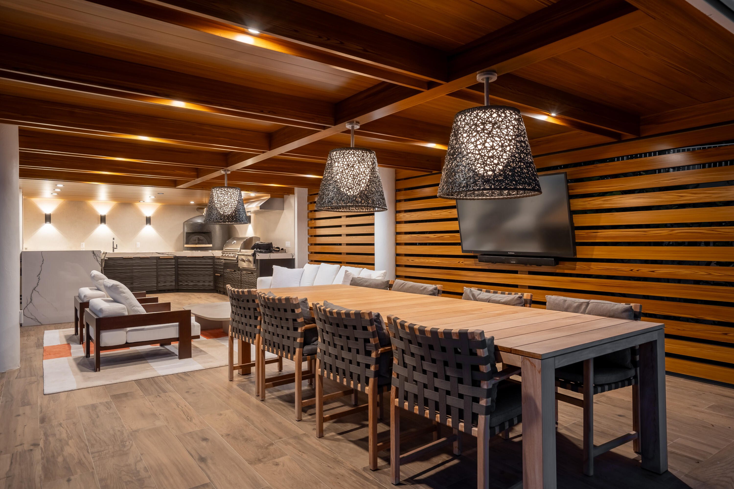 555 Ocean Cay Key Largo, FL 33037 - Photo 35 of 46 a dinning table and chairs in a room