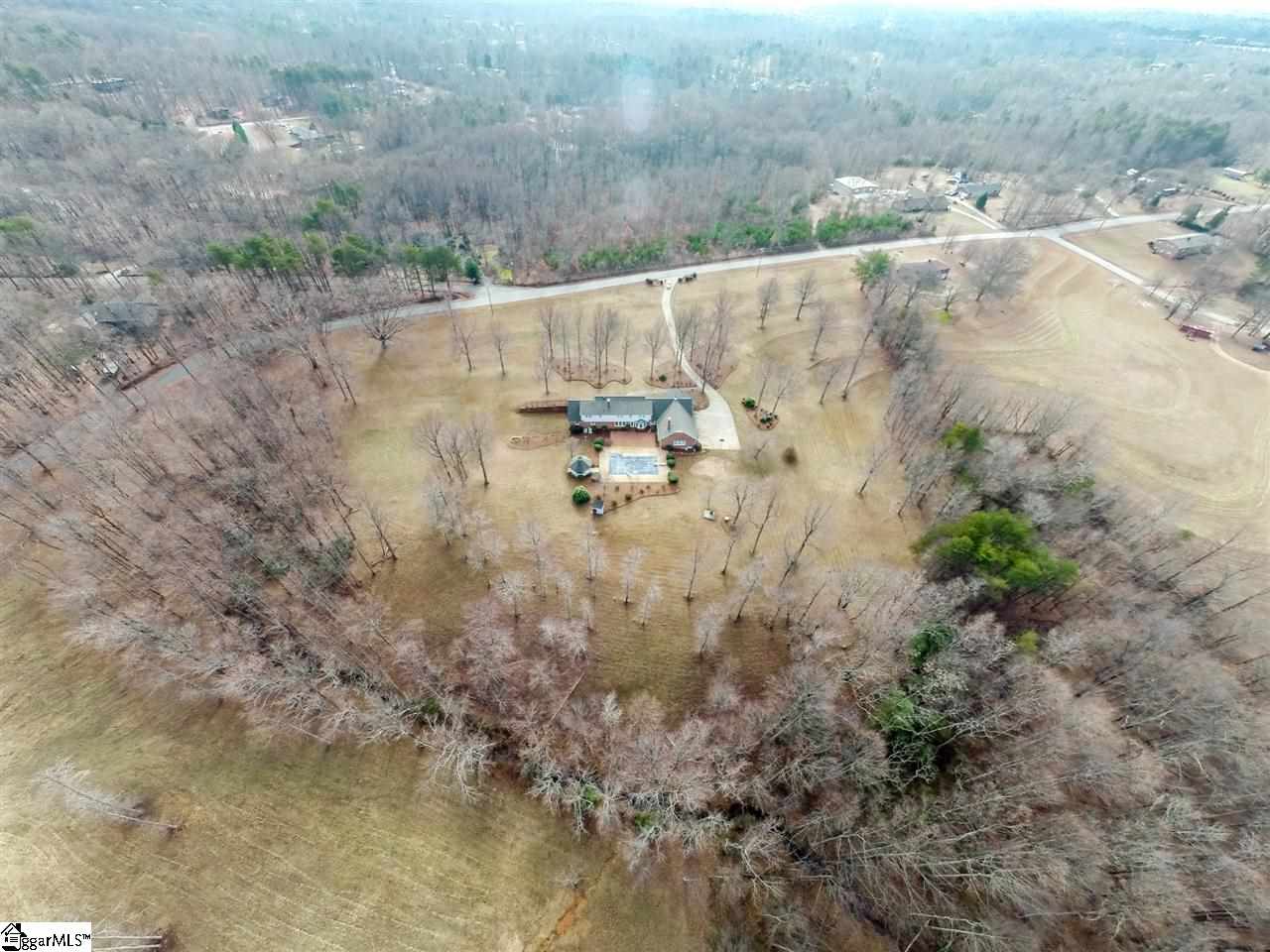 213 Patrol Club Road Greenville, SC 29609 - Photo 12 of 32 Gallery Image 12