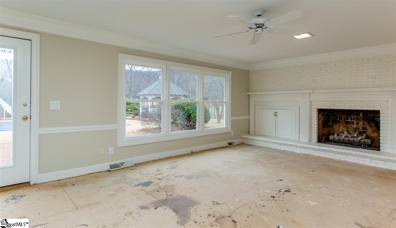 213 Patrol Club Road Greenville, SC 29609 - Photo 16 of 32 Gallery Image 16