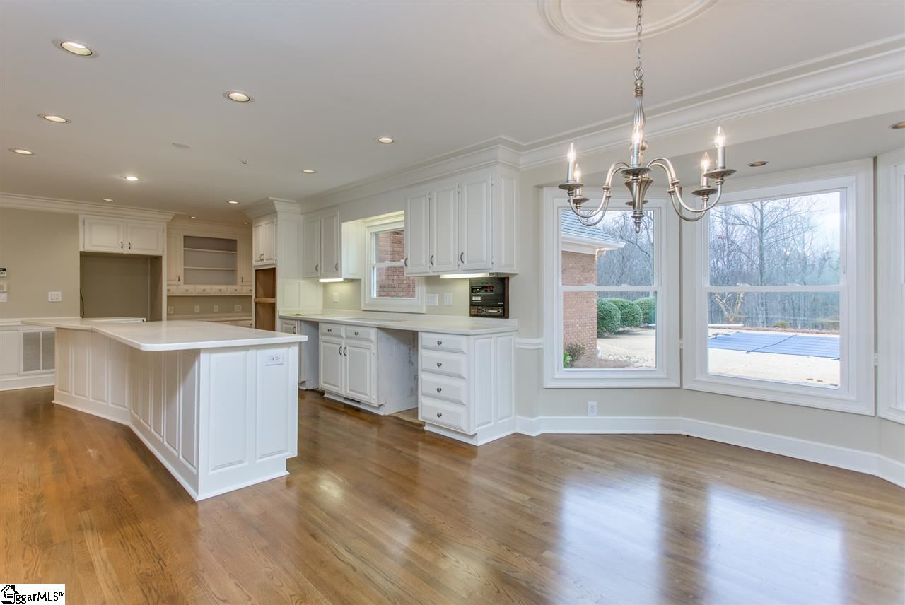 213 Patrol Club Road Greenville, SC 29609 - Photo 18 of 32 Gallery Image 18