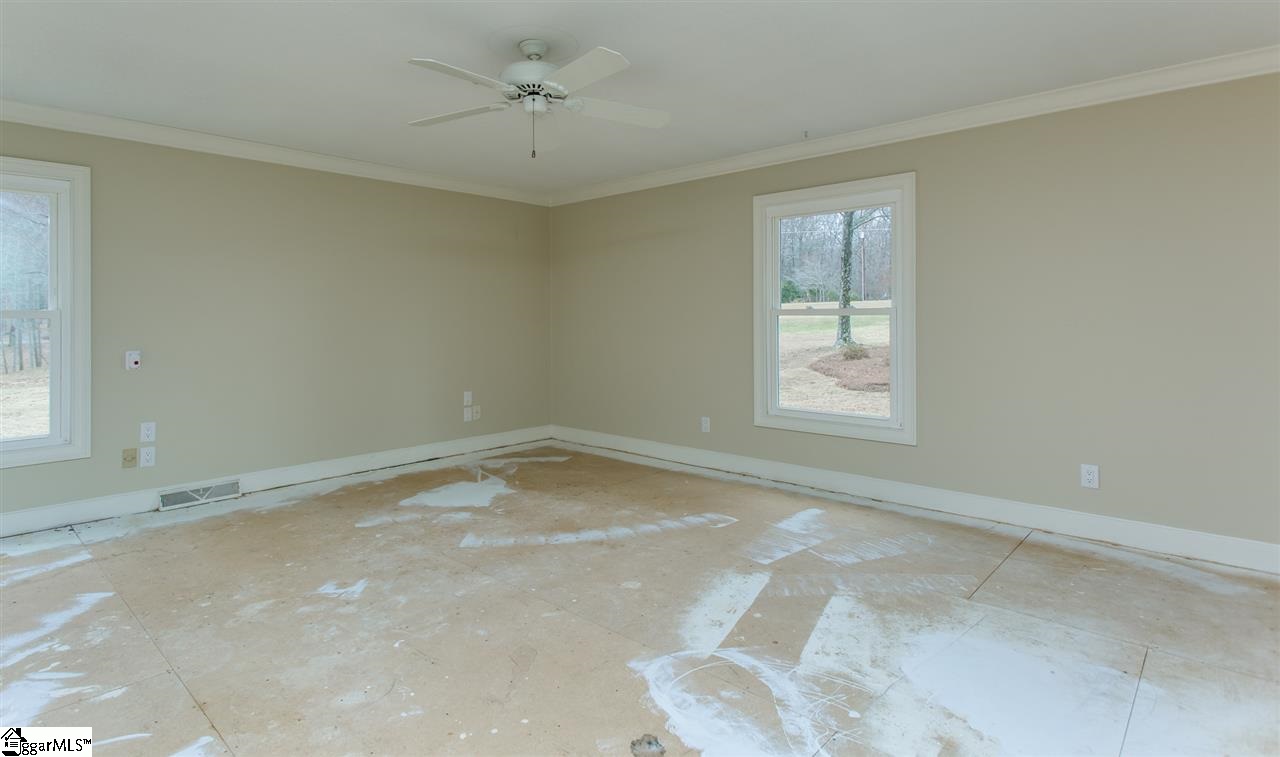 213 Patrol Club Road Greenville, SC 29609 - Photo 24 of 32 Gallery Image 24