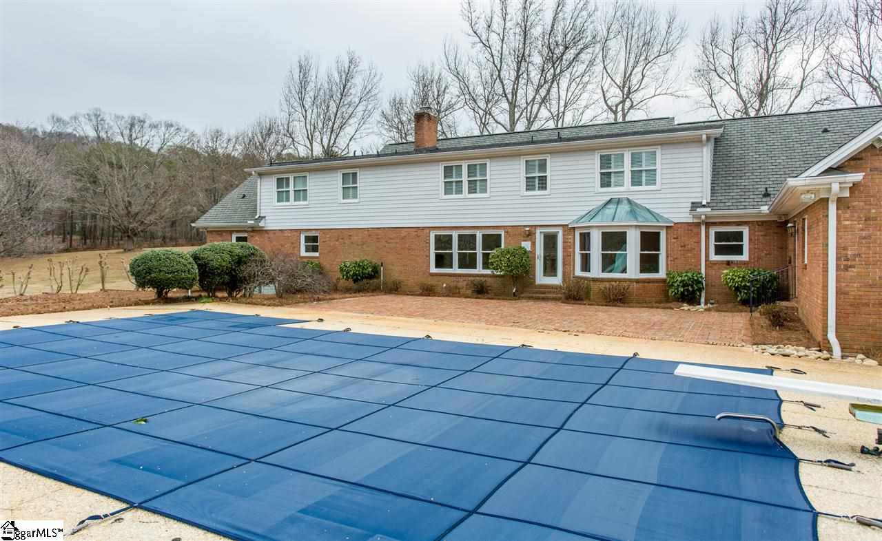 213 Patrol Club Road Greenville, SC 29609 - Photo 4 of 32 Gallery Image 4