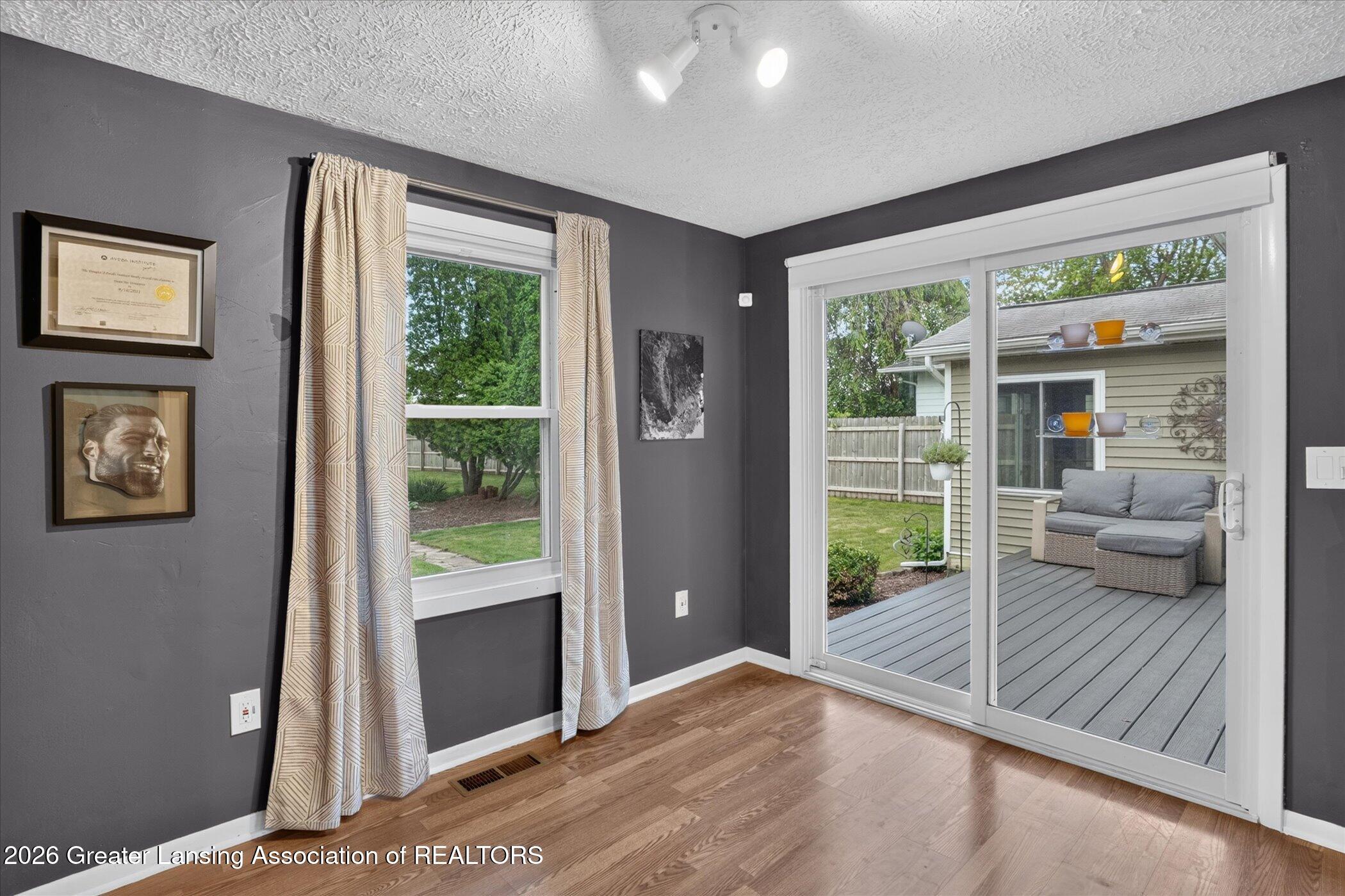 928 Robins Road Lansing, MI 48917 - Photo 16 of 51