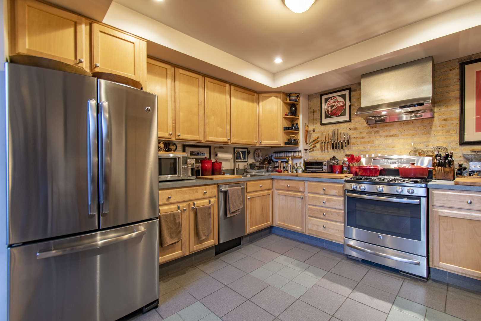 2144 Ashland Avenue, Unit 3 Evanston, IL 60201 - Photo 7 of 9