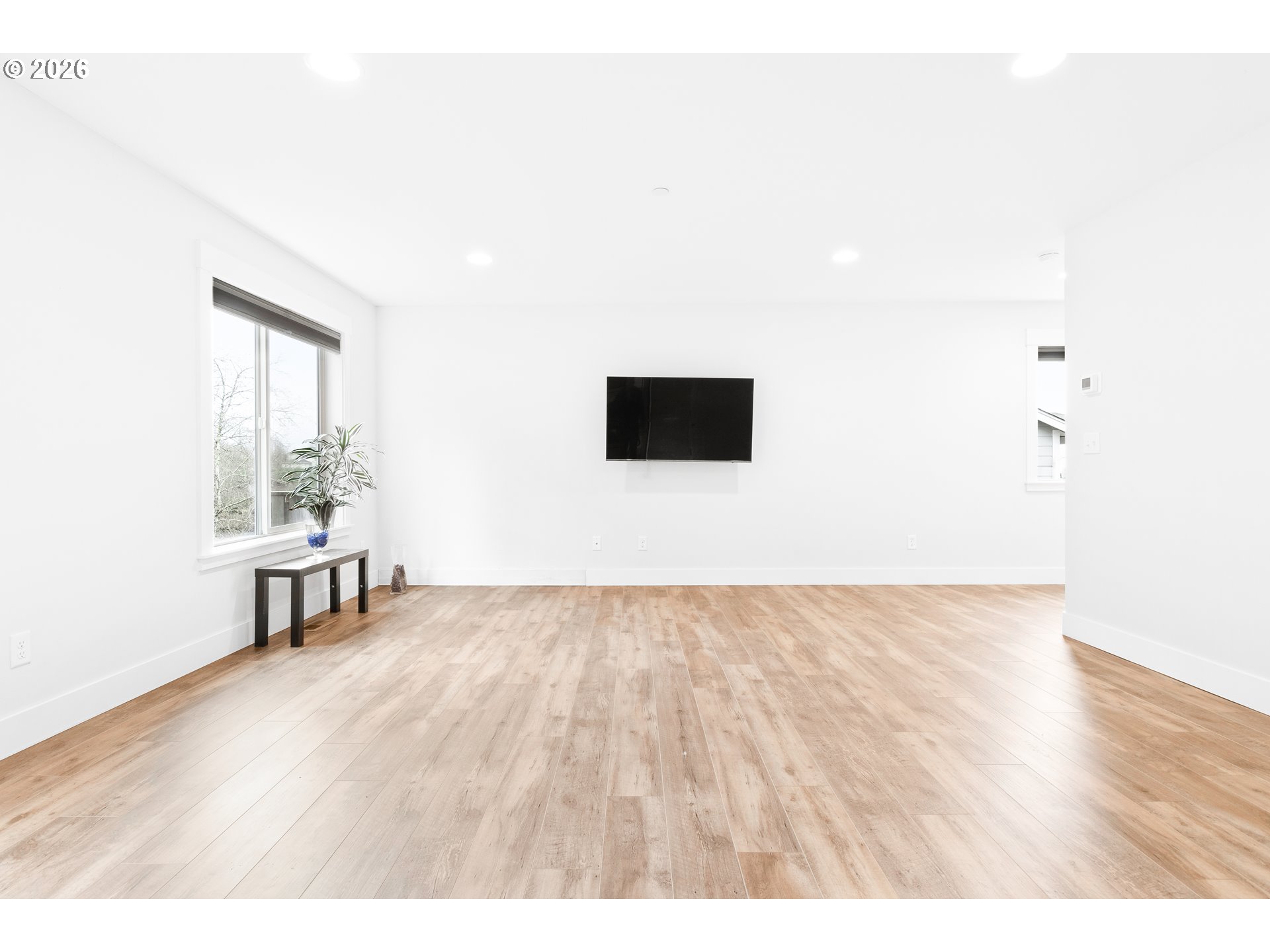 1463 Southeast Honeysuckle Loop Warrenton, OR 97146 - Photo 8 of 30 Living Room/Dining Room