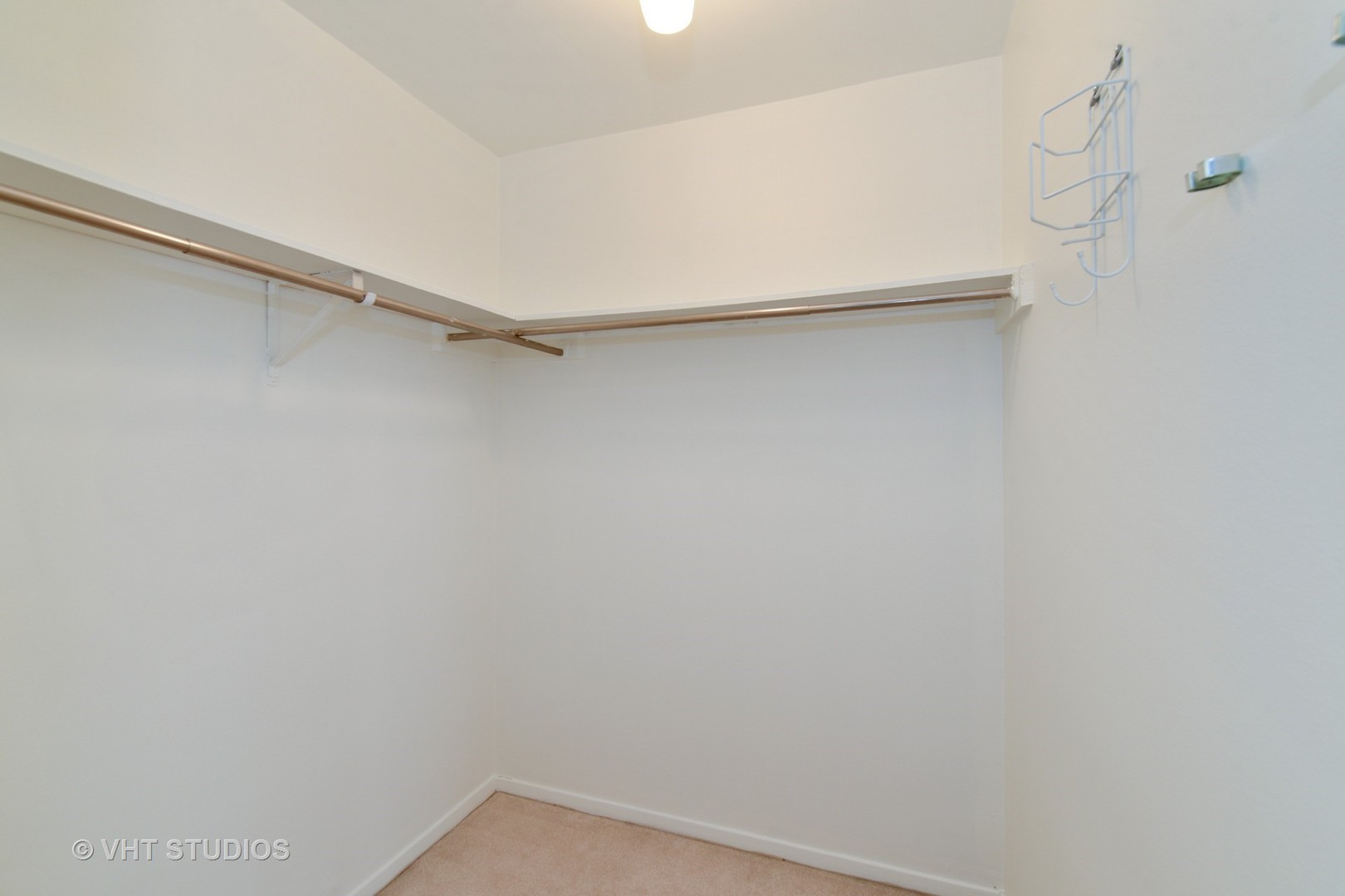 21 West Goethe Street, Unit 16L Chicago, IL 60610 - Photo 11 of 14