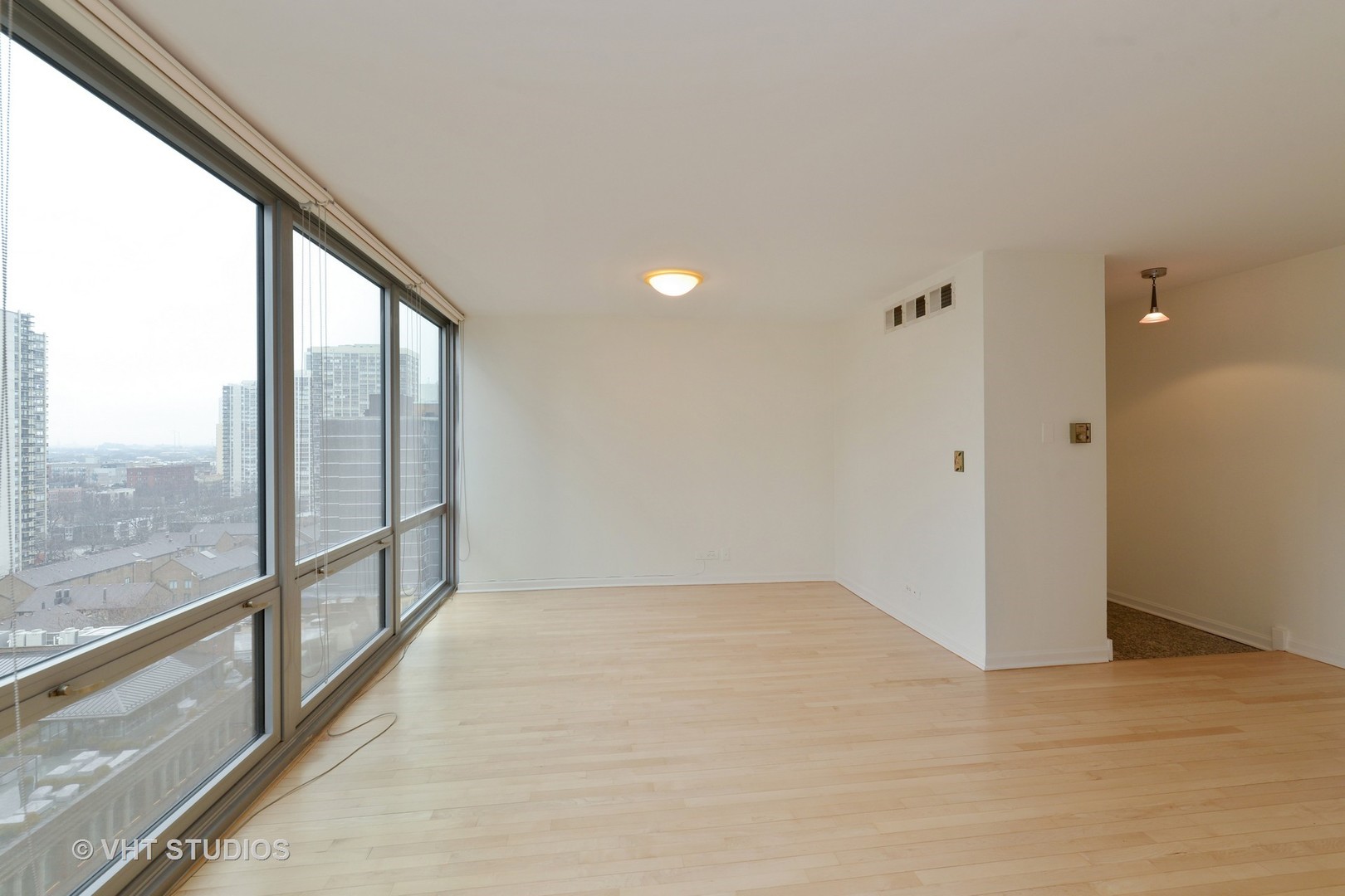 21 West Goethe Street, Unit 16L Chicago, IL 60610 - Photo 7 of 14