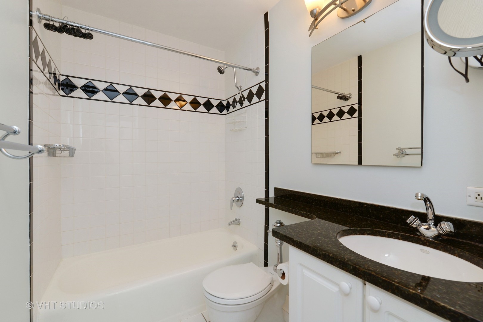 21 West Goethe Street, Unit 16L Chicago, IL 60610 - Photo 10 of 14