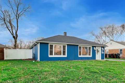 $219,000 | 245 Mantua Street, Park Forest, IL 60466