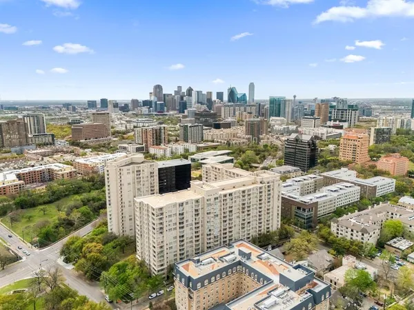 $464,000 | 3225 Turtle Creek Boulevard, Unit 1420, Dallas, TX 75219