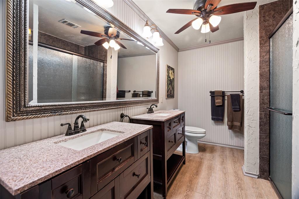 611 Forrest Avenue Cleburne, TX 76033 - Photo 14 of 38