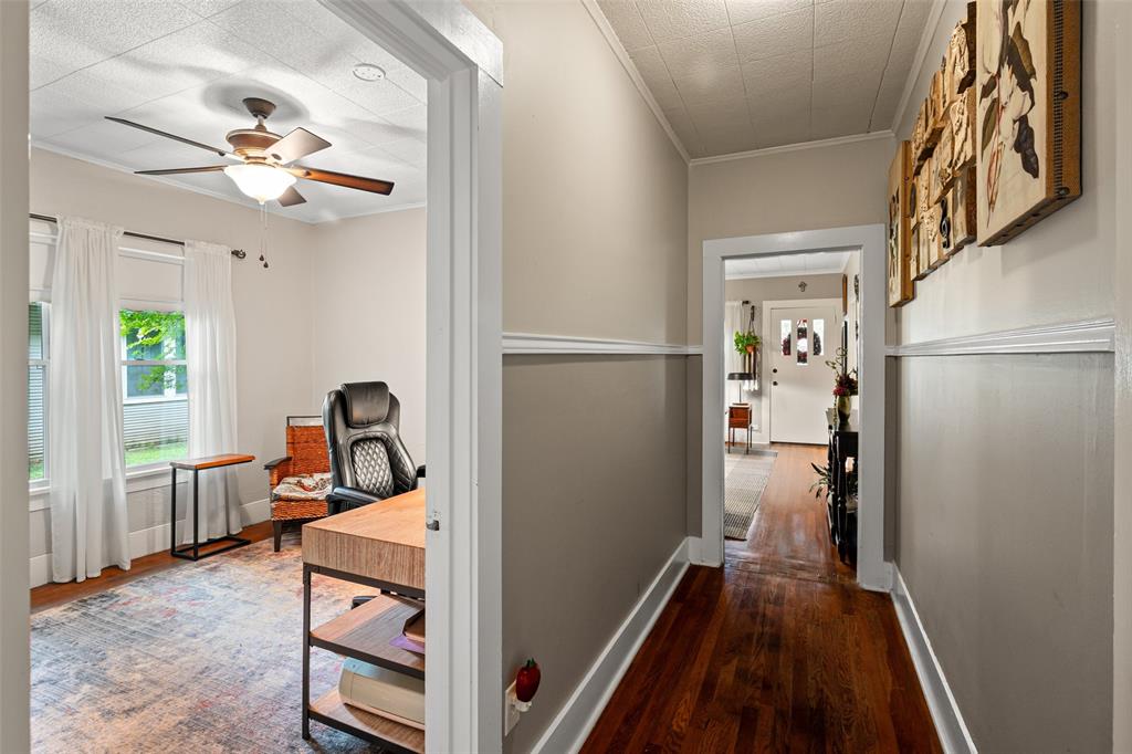 611 Forrest Avenue Cleburne, TX 76033 - Photo 16 of 38