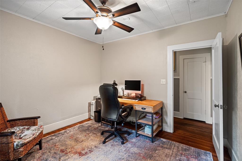 611 Forrest Avenue Cleburne, TX 76033 - Photo 17 of 38