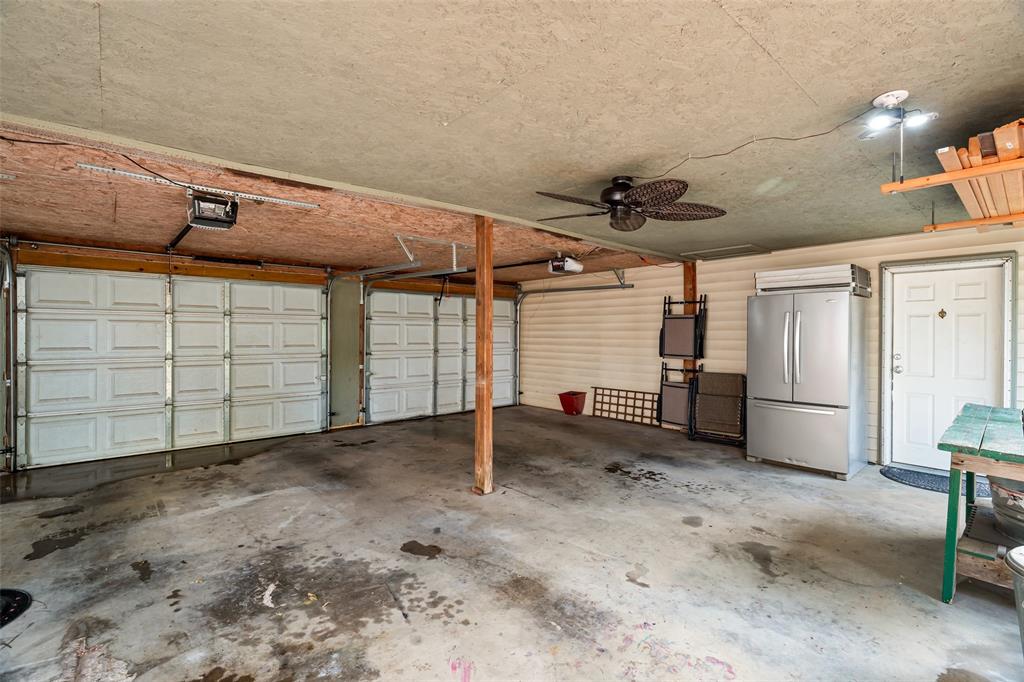 611 Forrest Avenue Cleburne, TX 76033 - Photo 35 of 38