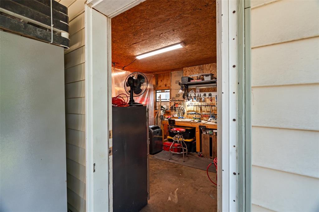 611 Forrest Avenue Cleburne, TX 76033 - Photo 36 of 38