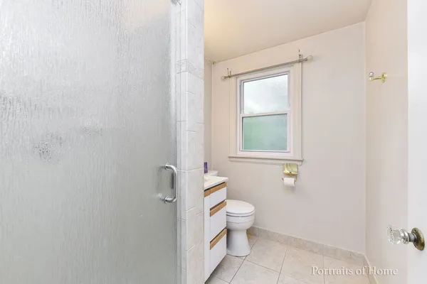 a bathroom with a toilet