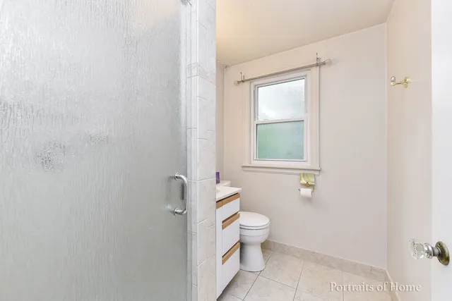 $3,200 | 602 North President Street, Wheaton, IL 60187