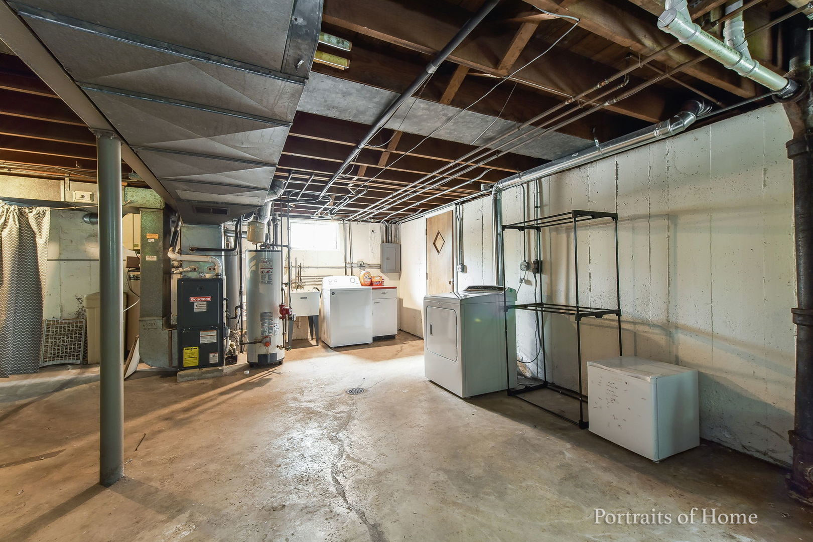 602 North President Street Wheaton, IL 60187 - Photo 15 of 16 a view of a storage room with refrigerator