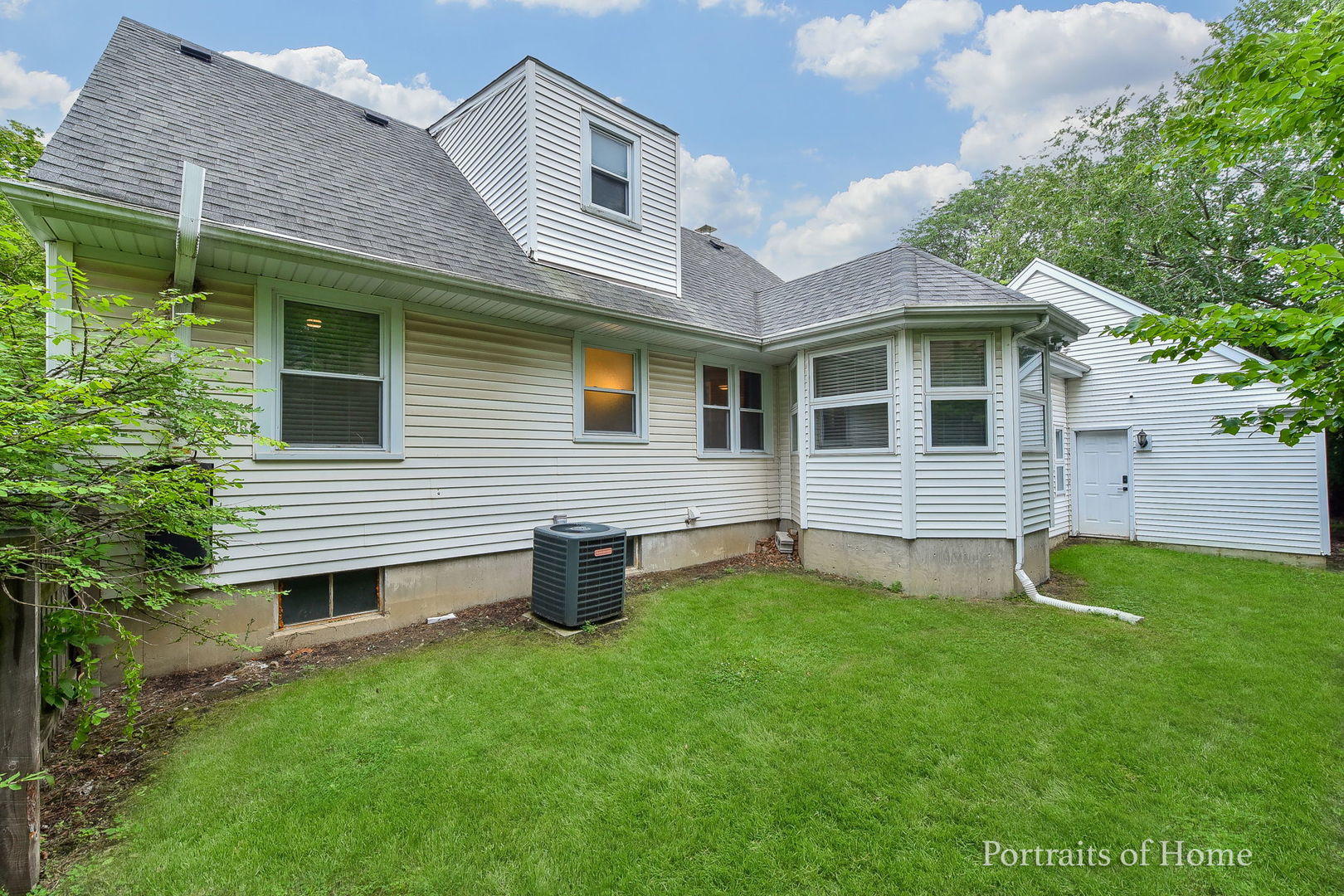 602 North President Street Wheaton, IL 60187 - Photo 16 of 16 a view of a house with a backyard