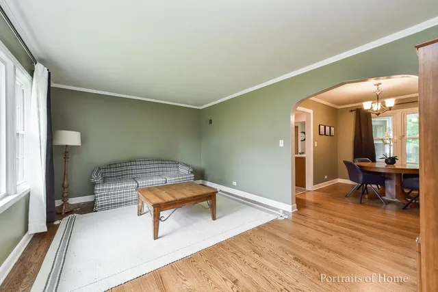 $3,200 | 602 North President Street, Wheaton, IL 60187