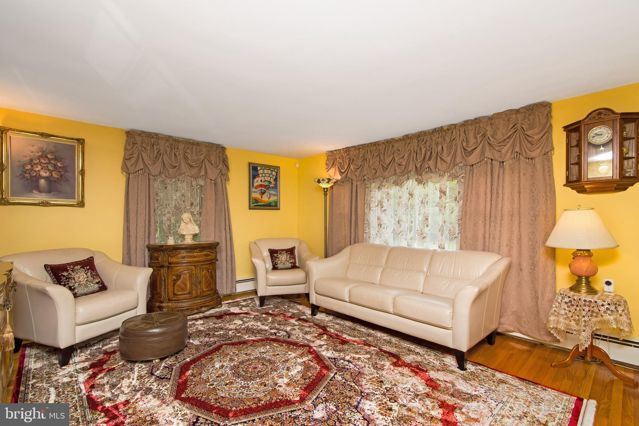 119 South Terrace Avenue Maple Shade, NJ 08052 - Photo 8 of 57 Living Room