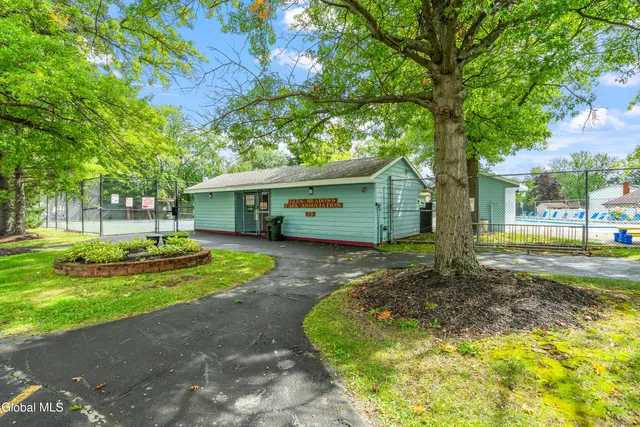 $269,900 | 21 Ziemke Farm Lane, Cohoes, NY 12047