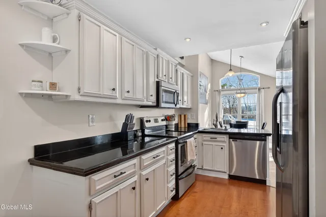 $269,900 | 21 Ziemke Farm Lane, Cohoes, NY 12047