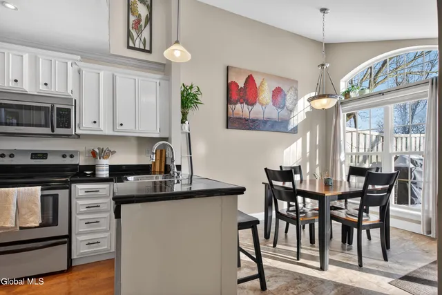 $269,900 | 21 Ziemke Farm Lane, Cohoes, NY 12047