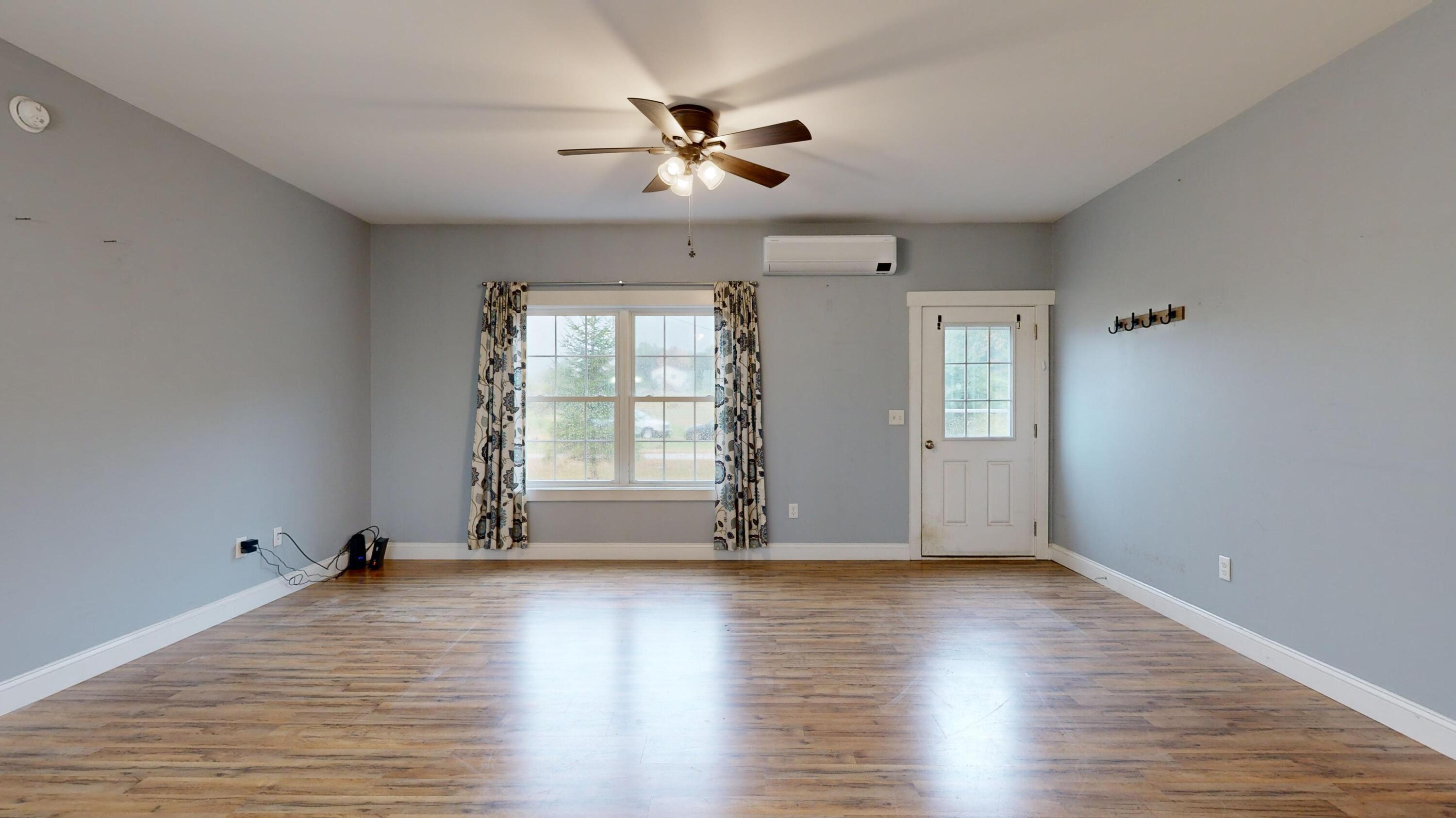 86 Littlefield Road Sabattus, ME 04280 - Photo 14 of 47 Living Room