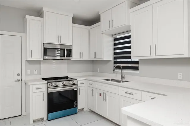 $1,300 | 904 Deluxe Street, Alamo, TX 78516