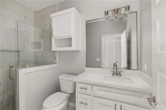 $1,300 | 904 Deluxe Street, Alamo, TX 78516