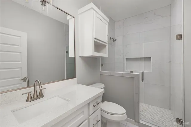 $1,300 | 904 Deluxe Street, Alamo, TX 78516