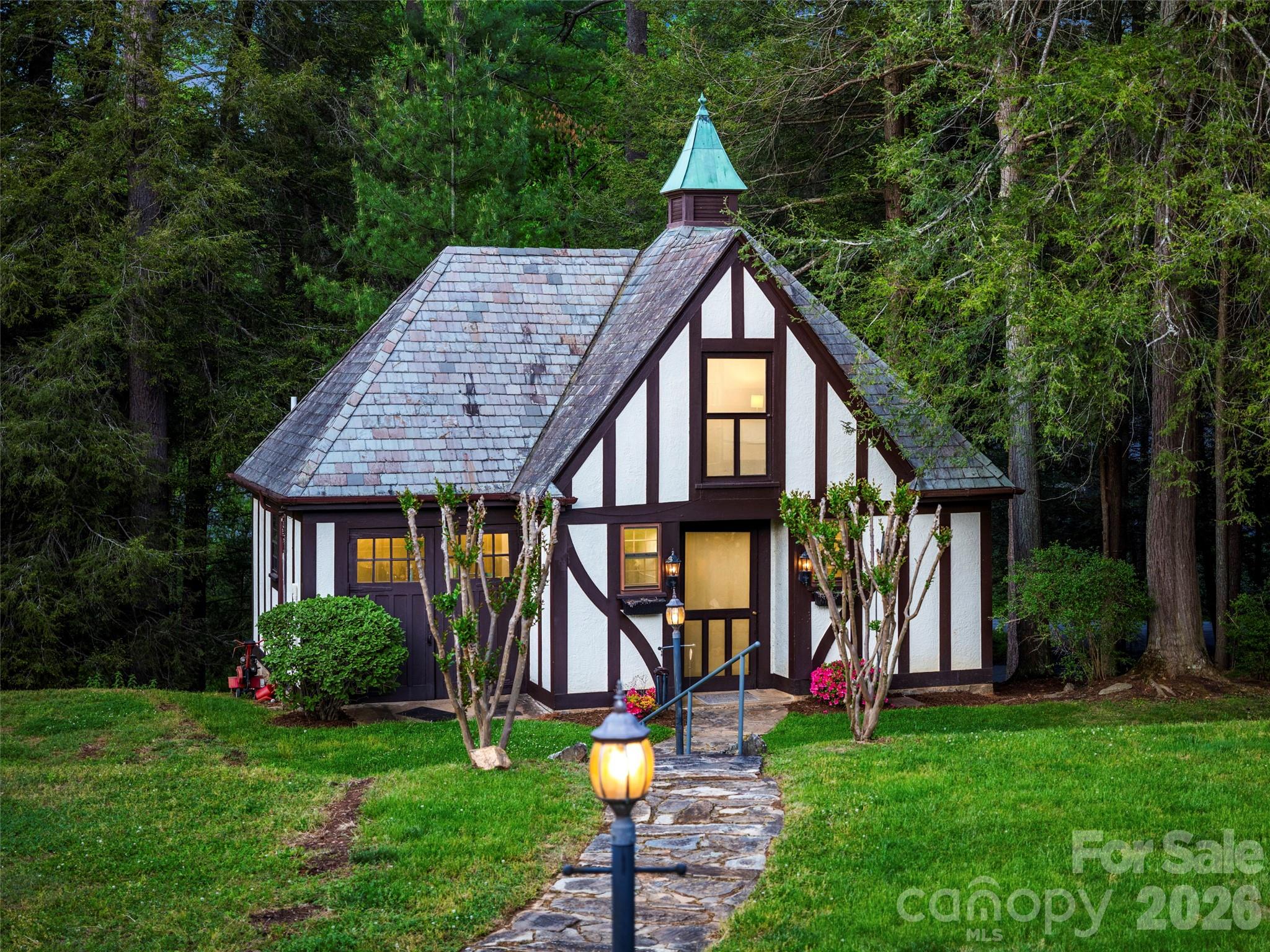 436 Vanderbilt Road Biltmore Forest, NC 28803 - Photo 36 of 48