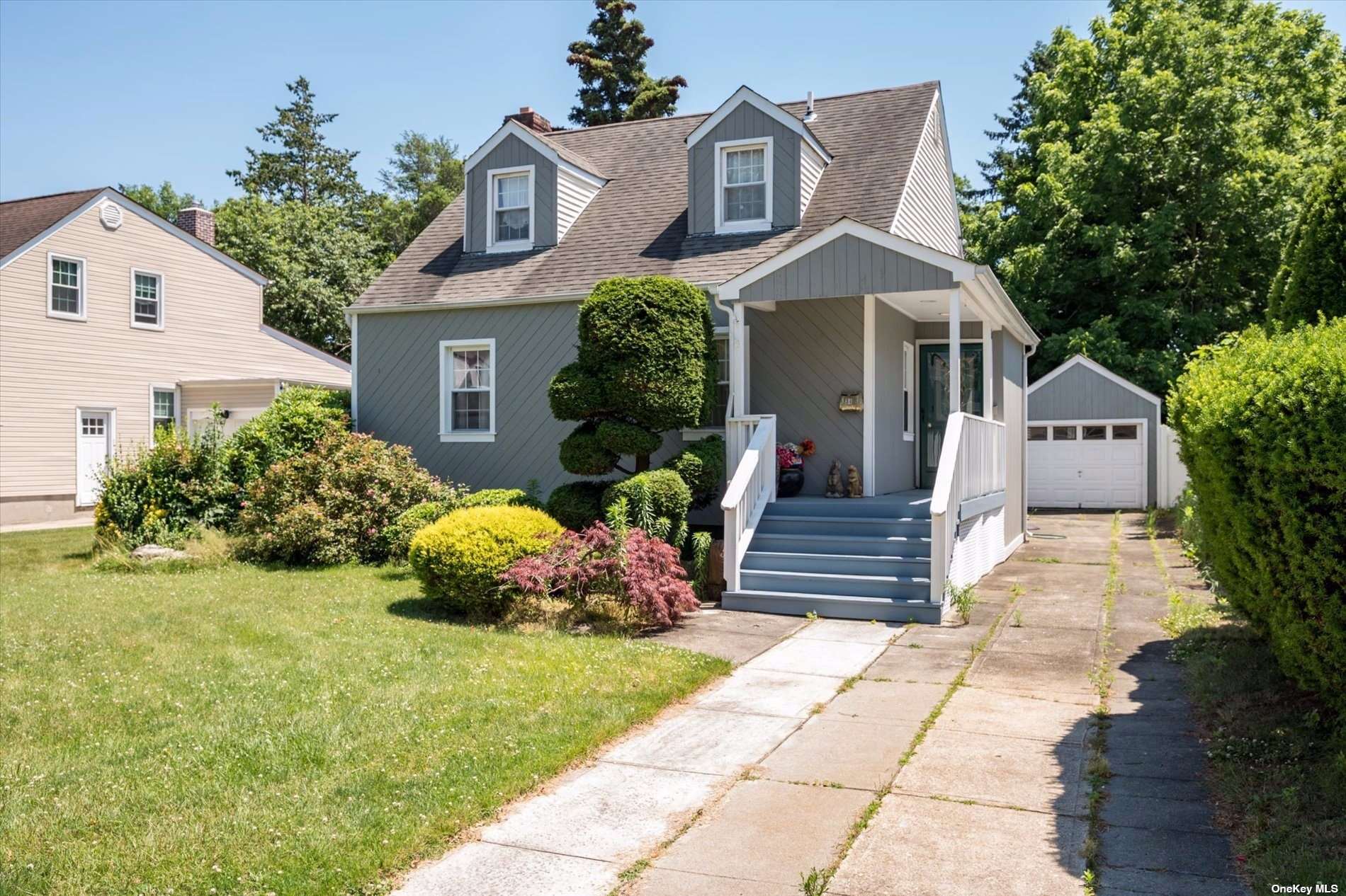 34 Sherman Road Farmingdale, NY 11735 - Photo 1 of 1 Gallery Image 1