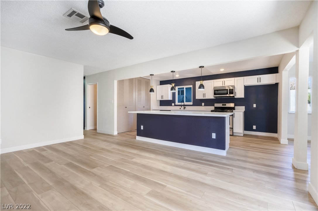 4282 Ridgeview Drive Las Vegas, NV 89103 - Photo 6 of 23