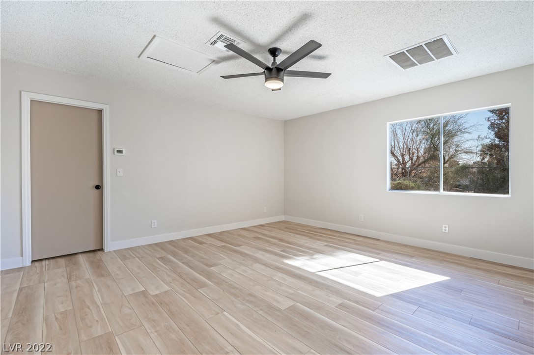 4282 Ridgeview Drive Las Vegas, NV 89103 - Photo 10 of 23