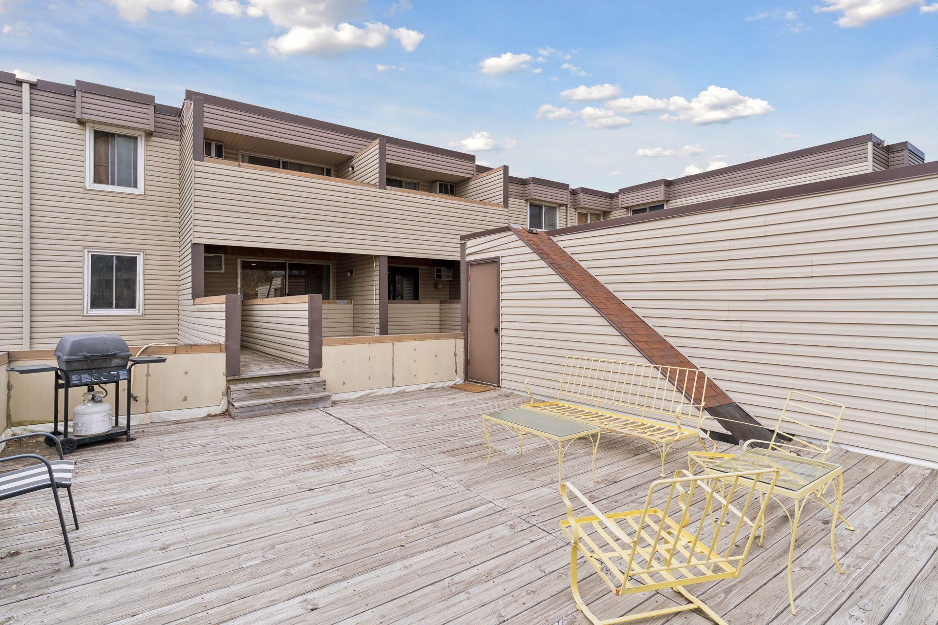10840 Rockford Road, Unit 209 Minneapolis, MN 55442 - Photo 14 of 28