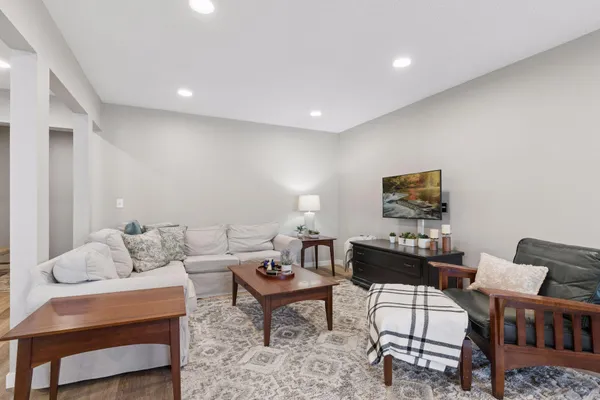 $150,000 | 10840 Rockford Road, Unit 209, Plymouth, MN 55442