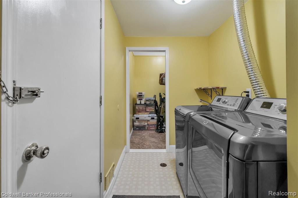 6951 East Spring Drive Canton, MI 48187 - Photo 19 of 43