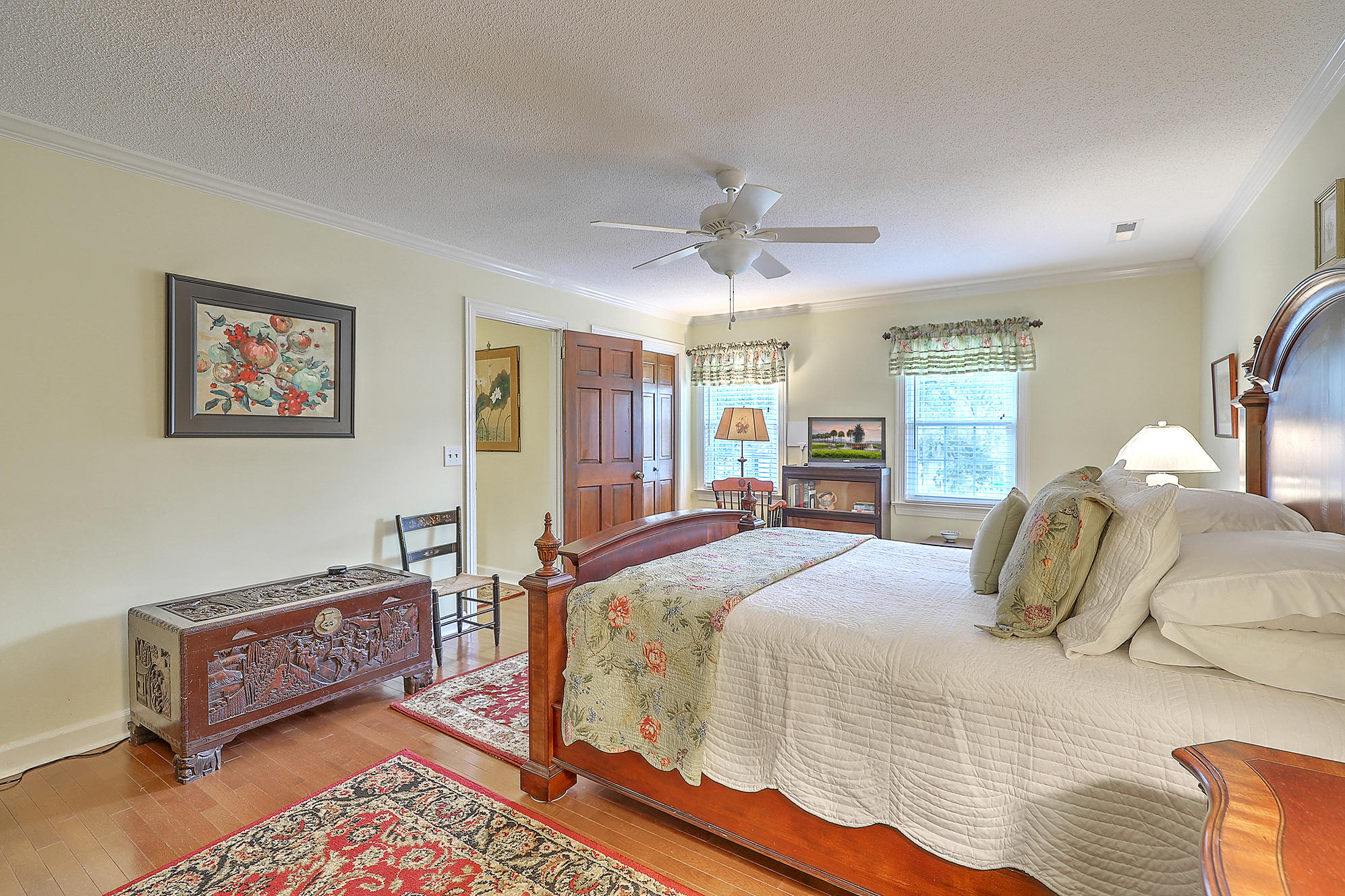 959 Harbortowne Road Charleston, SC 29412 - Photo 22 of 34 Master bedroom