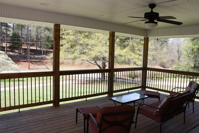 100 Pineknoll Drive Seneca, SC 29672 - Photo 1 of 16