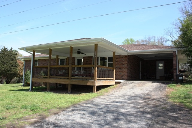 100 Pineknoll Drive Seneca, SC 29672 - Photo 2 of 16