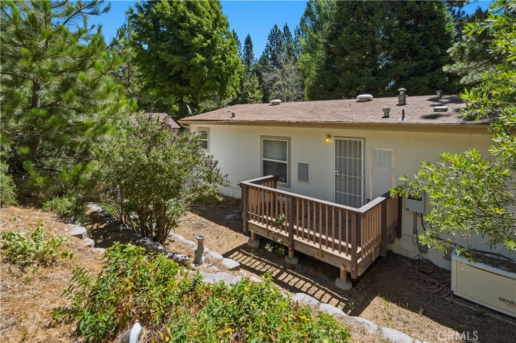 22899 Byron Road, Unit 16 Crestline, CA 92325 - Photo 31 of 33 Rear view