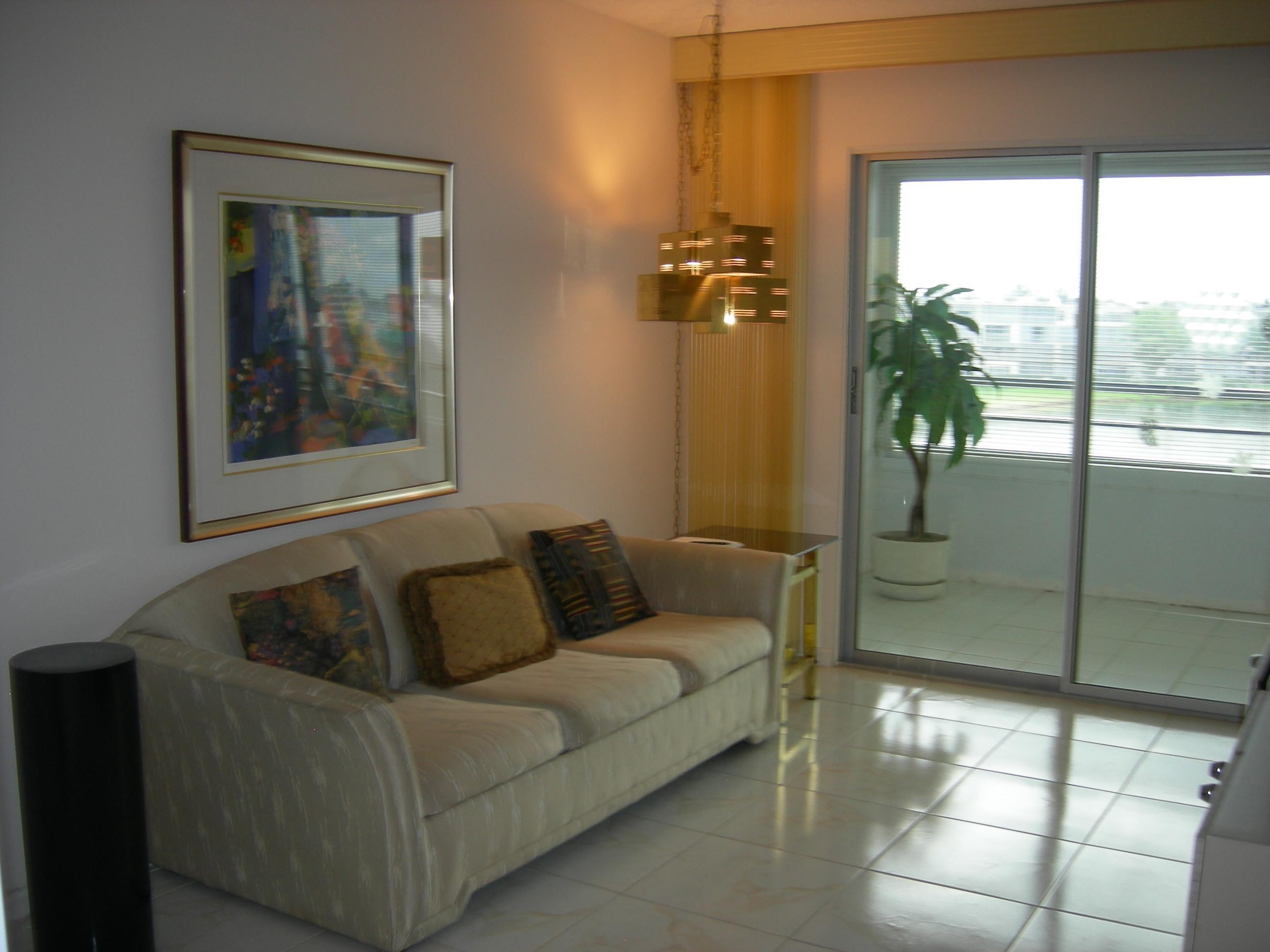 4031 Exeter Boca Raton, FL 33434 - Photo 8 of 10 BEDROOM