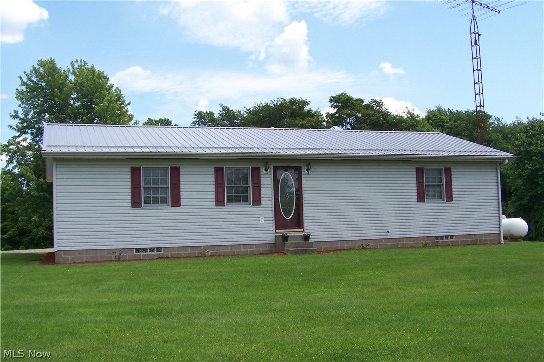 7935 Church Road Southwest Newcomerstown, OH 43832 - Photo 1 of 26 Gallery Image 1