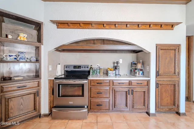 $524,900 | 716 Western Avenue, Albany, NY 12203